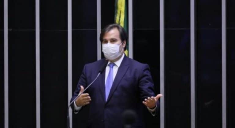 Câmara aprova texto que proíbe concursos e criação de cargos até o fim de 2021 Câmara aprova texto que proíbe concursos e criação de cargos até o fim de 2021